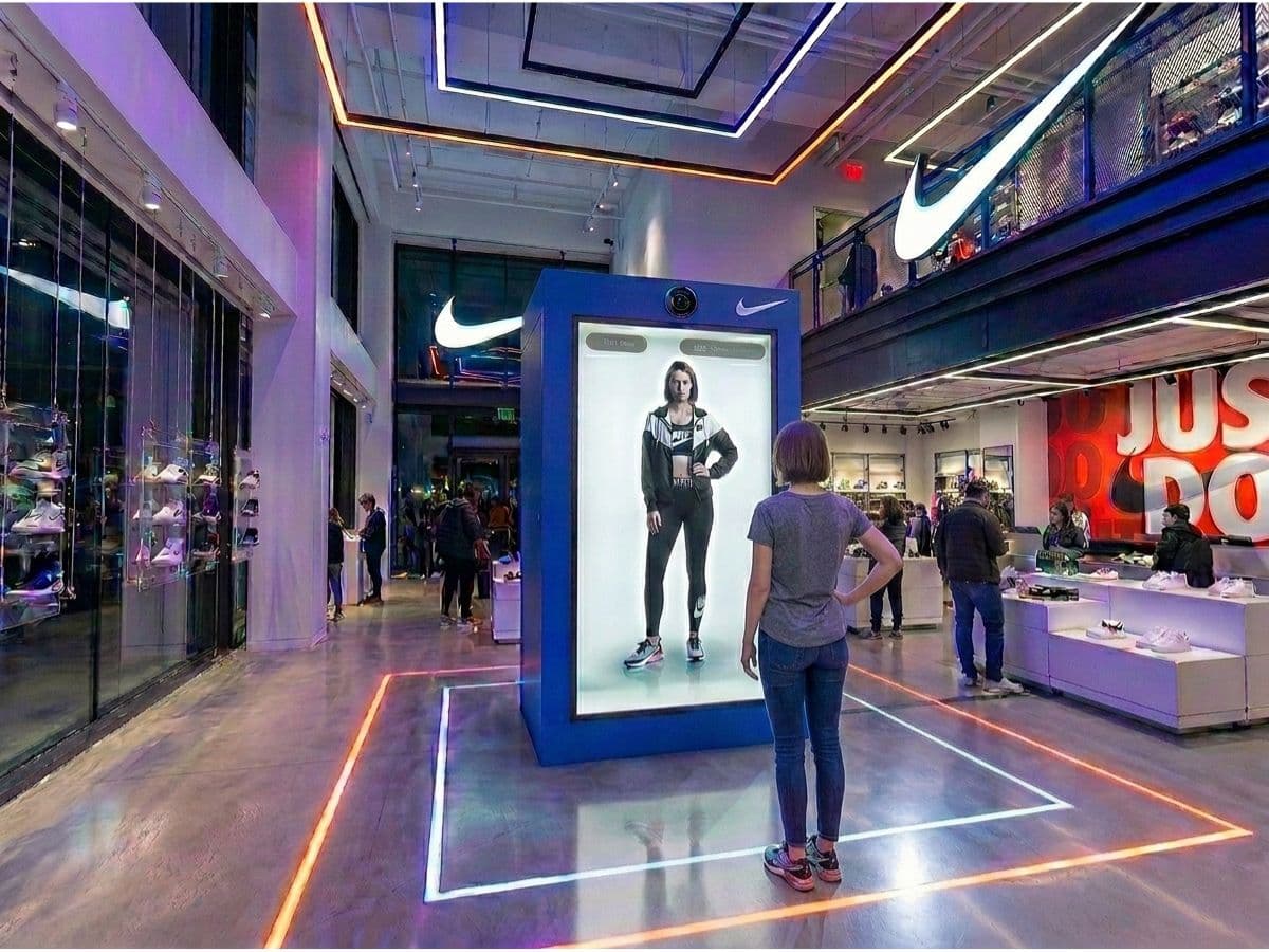 Holographic display at a retail product launch